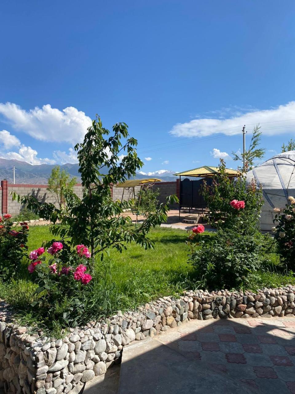 Svetlana Guest House Bokonbayevo ภายนอก รูปภาพ