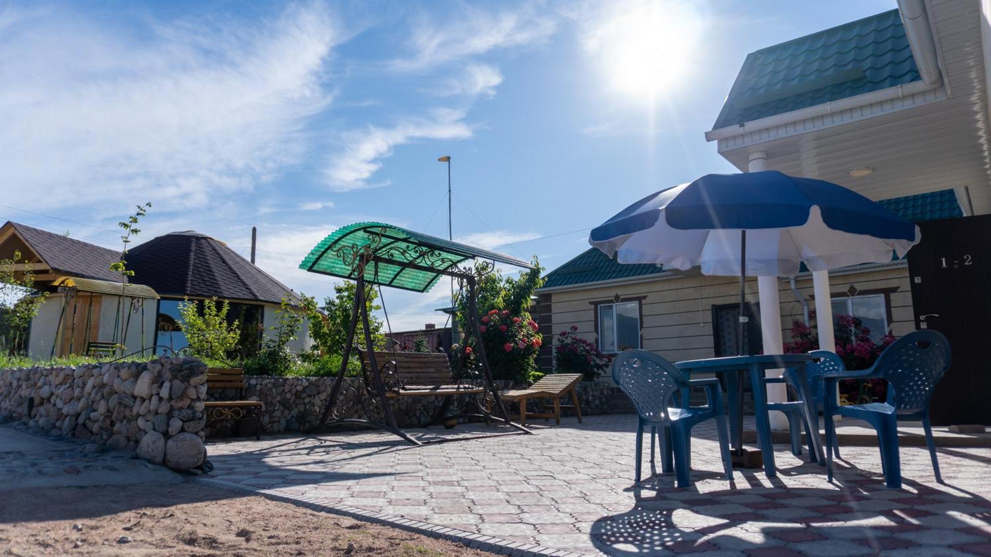 Svetlana Guest House Bokonbayevo ภายนอก รูปภาพ