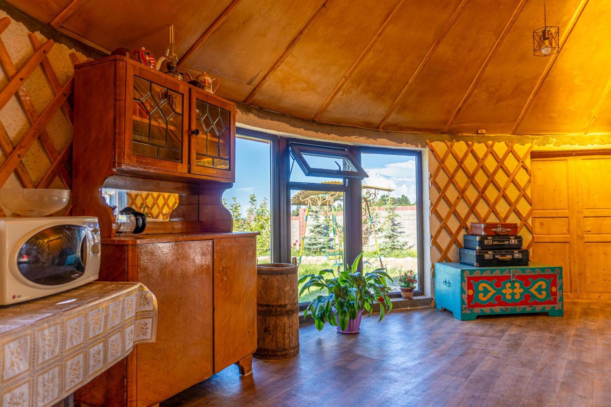 Svetlana Guest House Bokonbayevo ภายนอก รูปภาพ