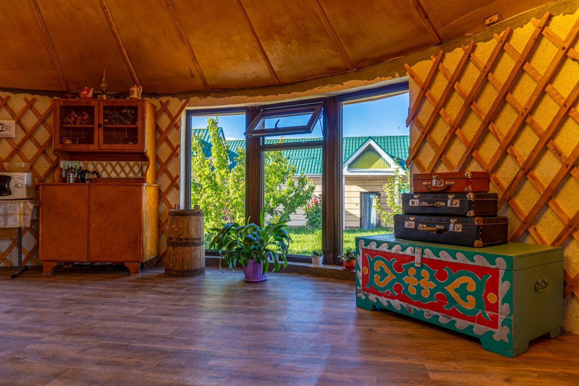 Svetlana Guest House Bokonbayevo ภายนอก รูปภาพ